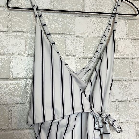 Cupshe Stripe Wrap White One Piece Swimsuit L - Picture 3 of 5